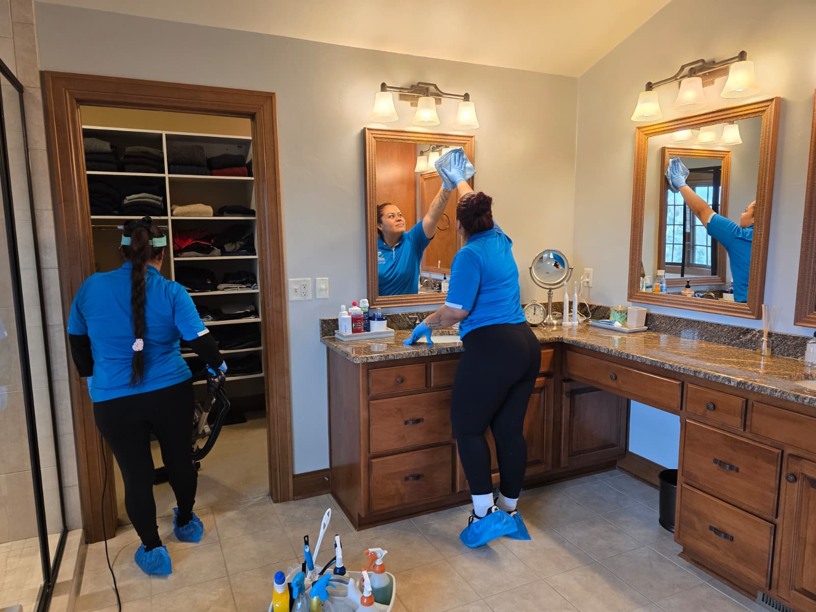 Deep Cleaning Bathroom Vacuuming Appleton WI